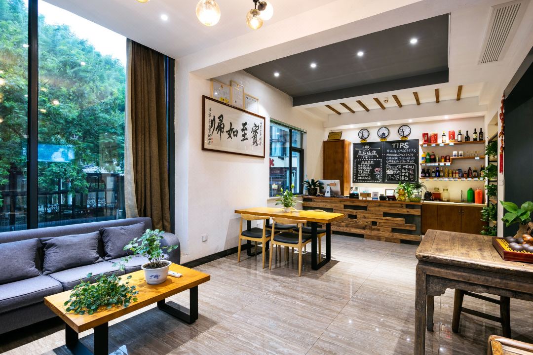 桐廬蘆茨白云山莊民宿/預定/